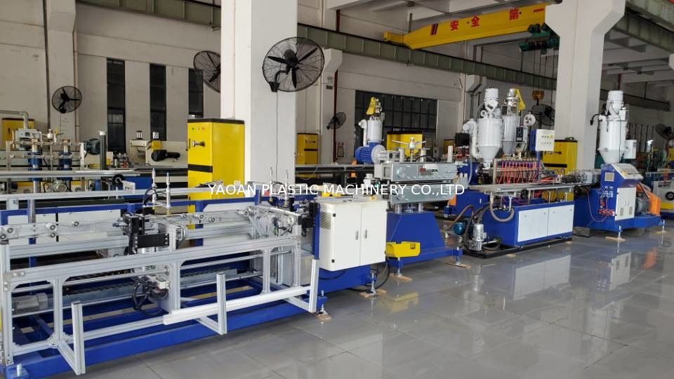 High Speed Double Colors PC LED Tube Light Housing Extrusion Machine  4-6m / Min , Online Punching
